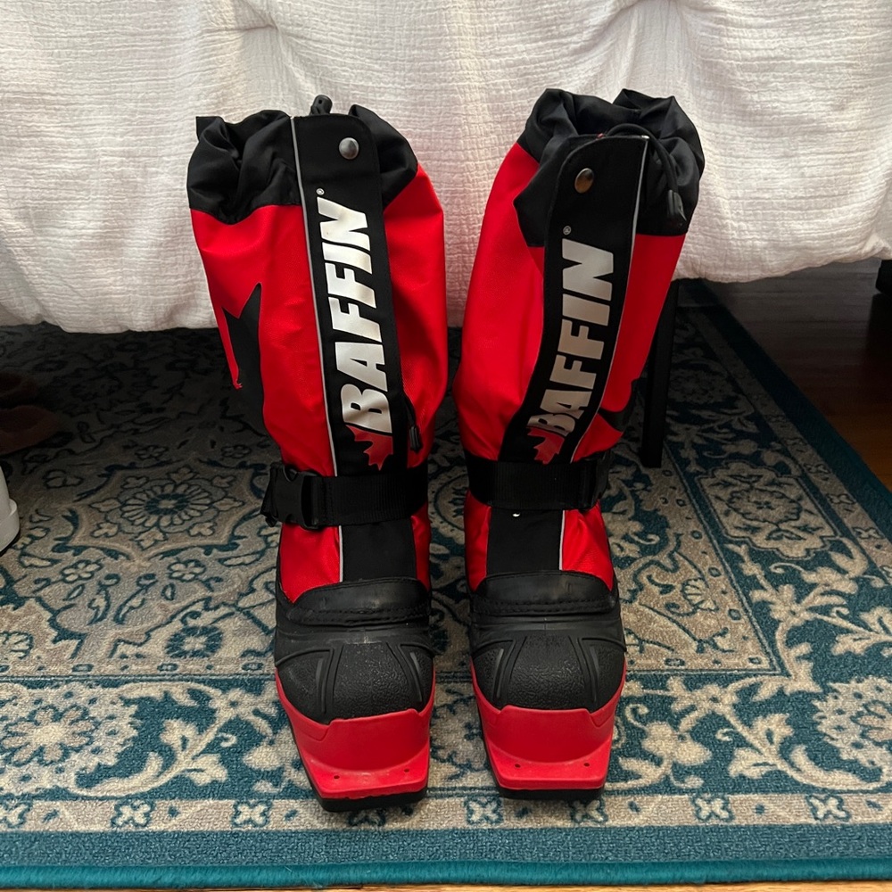 Baffin Guide Pro III Size 8 US / 40.5 EU